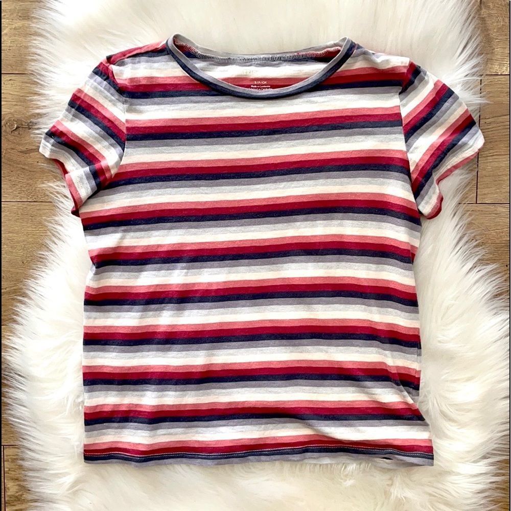 AMERICAN EAGLE OUTFITTERS  • size small striped short sleeve shirt •